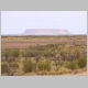 2. Mount Conner zien we in de verte liggen op weg naar Uluru.JPG